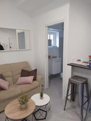 Apartamento en Puerto Deportivo. Apartamento totalmente reformado en pleno centro de fuengirola