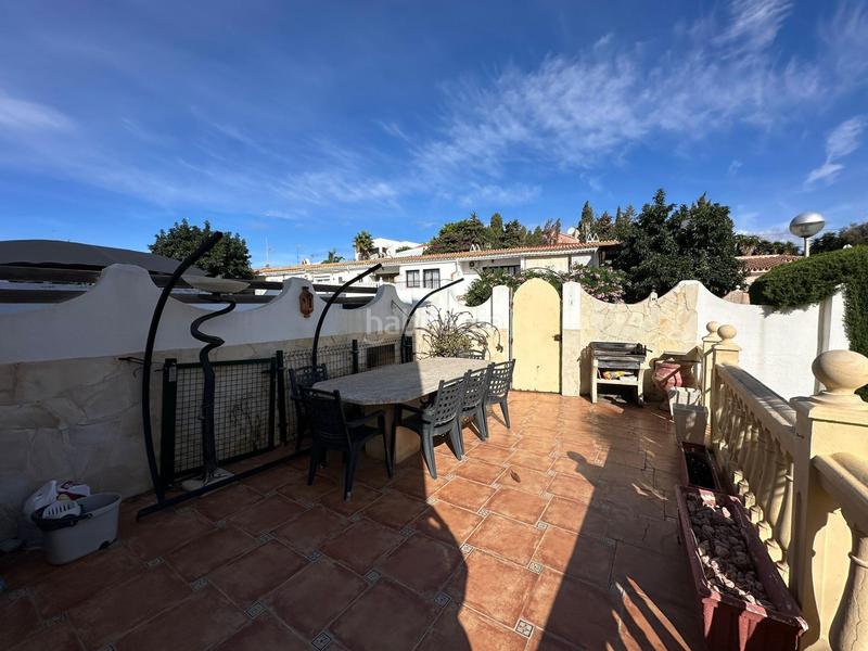 Foto a22f9f65-9149-4bb7-b6a8-9d4ad926b3fb. Casa aparellada amb piscina a El Faro de Calaburra - Chaparral Mijas