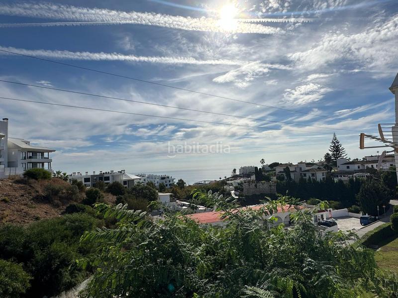 Foto ec5e993e-9bbf-4cba-8948-cd02bf7fd216. Casa aparellada amb piscina a El Faro de Calaburra - Chaparral Mijas