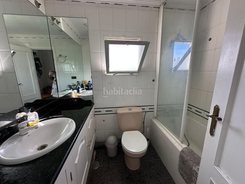 Foto ff7567e9-7b51-4ecf-b01c-d748a81638c5. Casa aparellada amb piscina a El Faro de Calaburra - Chaparral Mijas