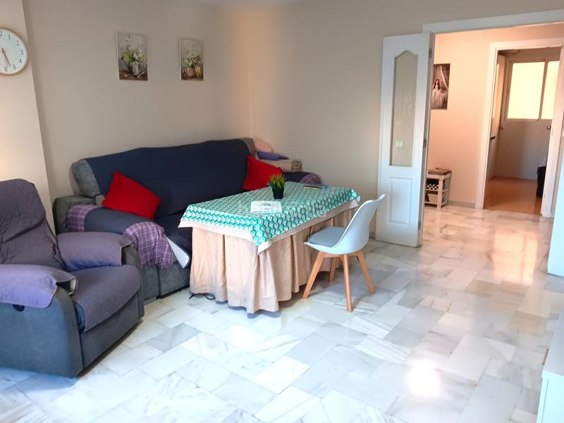 Foto aecd113d-9d8d-4636-8f3d-7894020d0334. Piso bonito y luminoso piso en las lagunas en Los Ríos Mijas