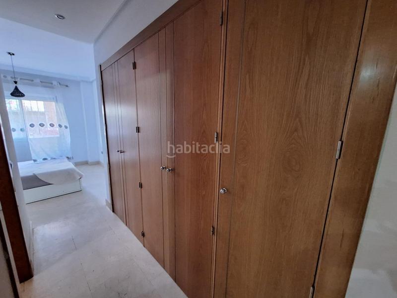 Foto c63bc25c-a646-4c19-b8ad-3e9451520f01. Miete etagenwohnung mit parking in Zona Centro Comercial Torrequebrada Benalmádena