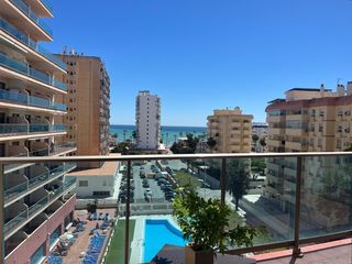 Piccolo appartamento  Calle calle girasoles. Apartamento con terraza a 250m del mar en benalmádena
