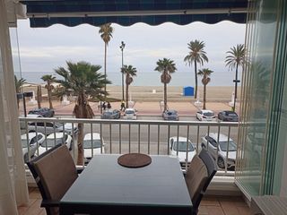 Appartement  Paseo marítimo rey de españa. Magnífico apartamento situado en primera línea de playa en fueng