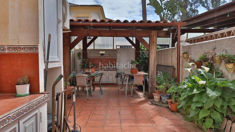 Foto 37dd57de-9090-44a4-8087-1ff1bc620d24. Casa aparellada amb aparcament piscina a Guadalmar Málaga