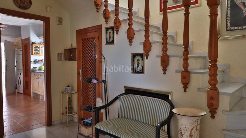 Foto e98df78f-04ff-4633-bb5e-3ed8f58a1fd6. Casa aparellada amb aparcament piscina a Guadalmar Málaga