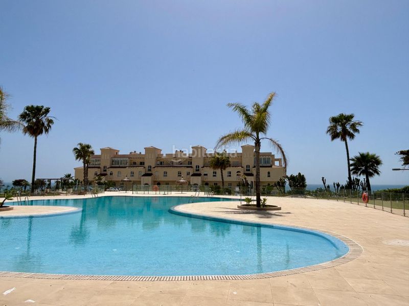 Foto 805aa4a6-db67-43f8-93ff-a1a35d8ec17b. Apartament amb calefacció aparcament piscina a El Faro de Calaburra - Chaparral Mijas