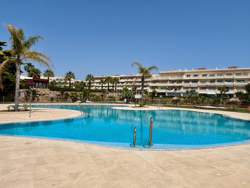 Foto b30d055c-d5a8-4579-b26b-3359ede6eaee. Apartament amb calefacció aparcament piscina a El Faro de Calaburra - Chaparral Mijas