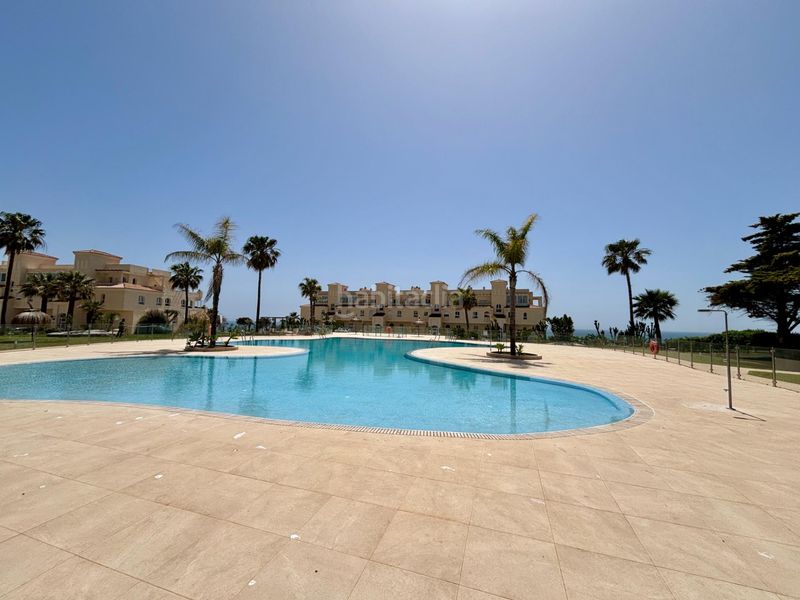 Foto d88da32d-f1ae-4a4a-b0fc-d9c01d3cfa29. Apartament amb calefacció aparcament piscina a El Faro de Calaburra - Chaparral Mijas