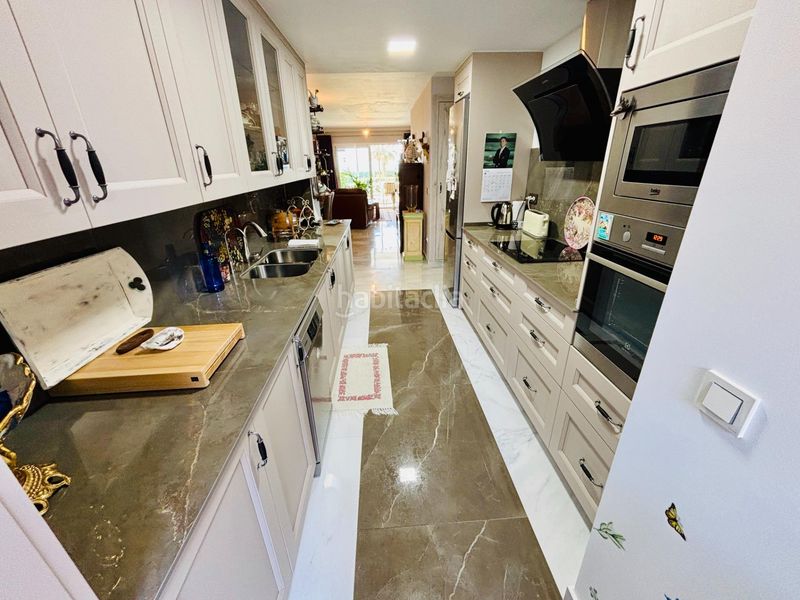 Foto e1bb0ce6-13b9-4f46-9402-46d72677877c. Apartament amb calefacció aparcament piscina a El Faro de Calaburra - Chaparral Mijas
