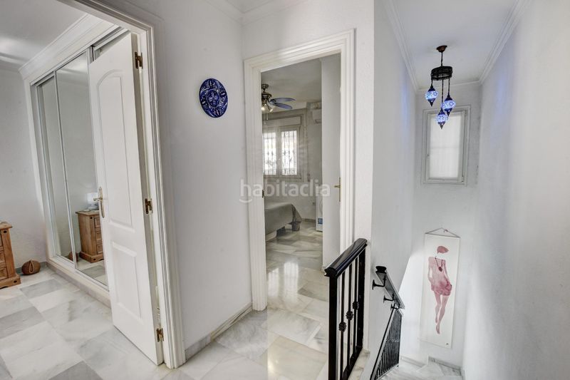 Foto b947cfb8-2f97-41f6-bef2-b79f3fb79f1a. Reihenhaus in avenida carvajal in Torremuelle Benalmádena