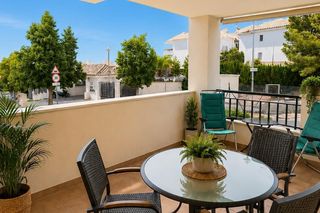 Pis a Cortijo Torrequebrada. Piso en las azaleas, finca doña maría con amplias terrazas, bena