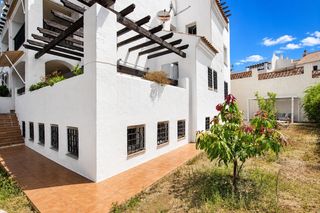 Dúplex  Avenida avenida argonautas. Exclusivo dúplex esquina con gran jardín privado
