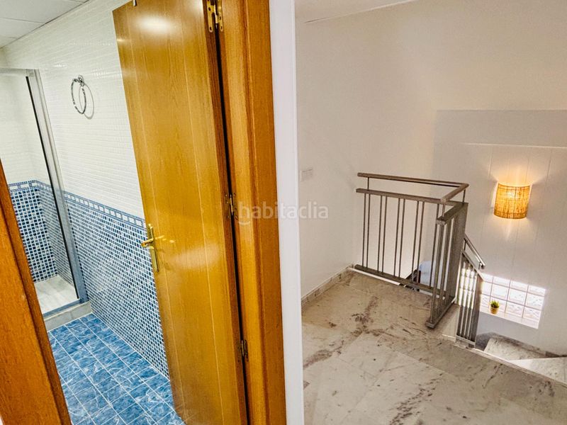 Foto effca70c-984b-4130-8b0e-e6e4a313f326. Àtic amb aparcament piscina a Zona Centro Comercial Torrequebrada Benalmádena