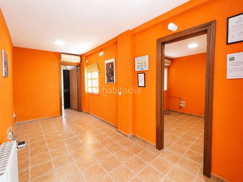 Foto 8df8cc92-648b-445e-bd5b-3db8b4ec17b8. Chalet casa con gran potencial en Martiricos - La Roca - La Rosaleda Málaga