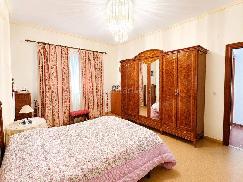Foto 912c0a05-3f23-49b0-b457-dc8df3a02acd. Chalet casa con gran potencial en Martiricos - La Roca - La Rosaleda Málaga