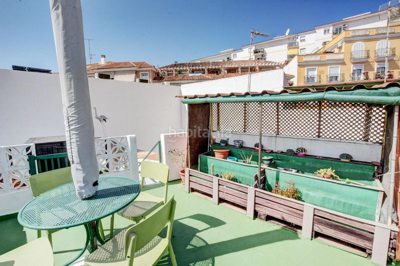 Foto d6a15014-256e-4159-bea8-73329346a90f. Casa adosada casa en el centro de Arroyo de la Miel en Benalmádena
