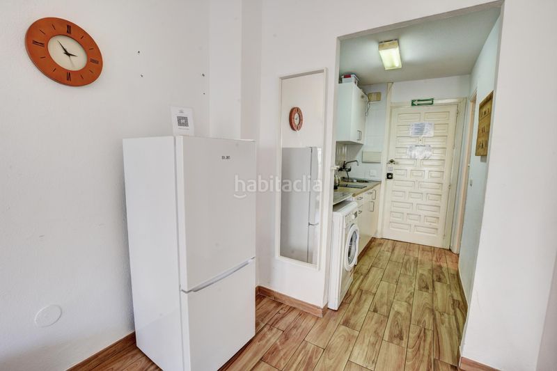 Foto 5051a732-98cb-40bb-83fe-12c7b217277a. Estudio en parque del estudio suite en benal beach con terraza y sol de tarde en Benalmádena