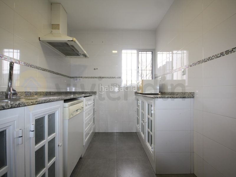 Foto baaa274c-ee8d-4b7e-8861-bb99f828ed06. Casa a Parque Atlántico - Ronda este Jerez de la Frontera