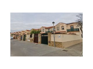 Casa adossada a Parque Atlántico - Ronda este. Tu próximo hogar te está esperando y viene con todo!