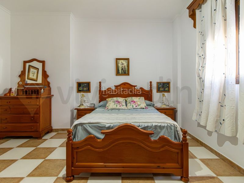 Foto 07d8297a-03f4-4a41-b635-ae59d22e1ba5. Casa amb aparcament a Paterna de Rivera