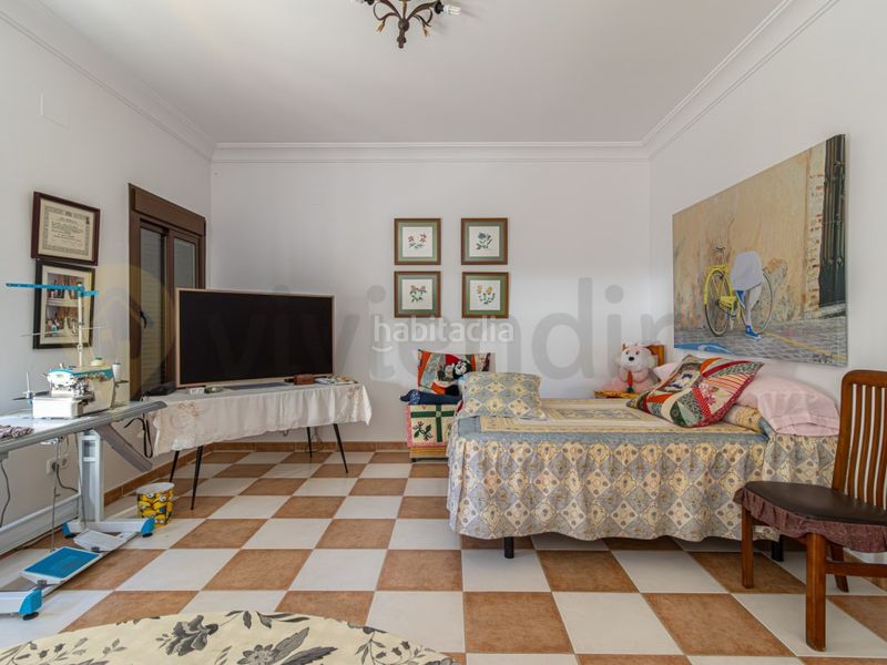Foto ce6ec65e-7210-4827-88af-22c14f2ca708. Casa amb aparcament a Paterna de Rivera