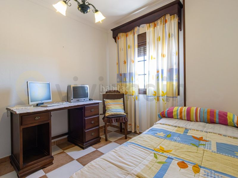 Foto db00f8a1-34f4-4d60-acb8-63948c7fe8b4. Casa amb aparcament a Paterna de Rivera