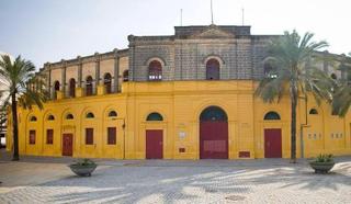 Aparcament cotxe a Plaza de Toros. Plaza de garaje y trastero
