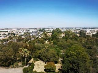 Appartamento in El Altillo. Magnífico piso en urbanización el bosque