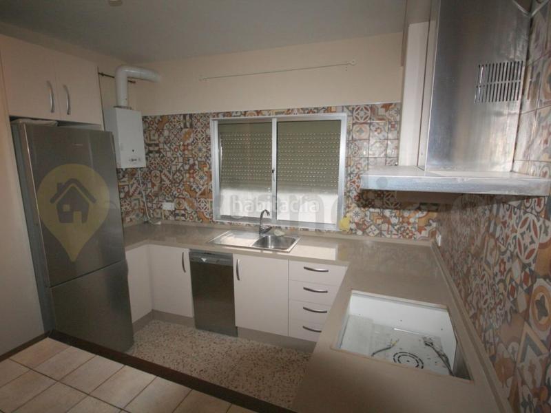 Foto a9aa7d86-f3f8-4768-8ffa-e536d873cfa1. Reihenhaus in Arcos de la Frontera