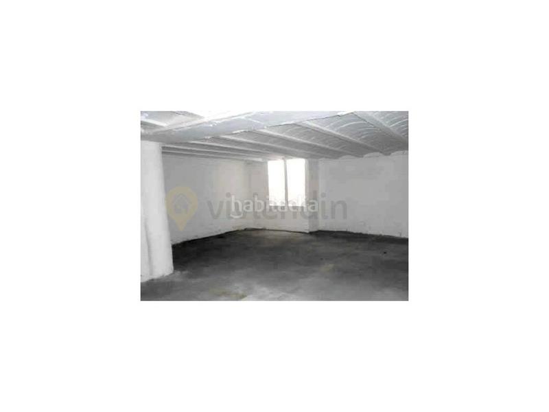 Foto d5d7c6ce-e041-4345-89fc-b3a17483cb8e. Edifici a Taialà - Germans Sabat Girona