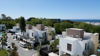Casa en Casco Antiguo. Moderna villa de lujo en exclusiva comunidad cerrada en la milla