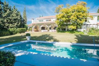 Casa en Calahonda. Villa en venta en sitio de calahonda, mijas costa