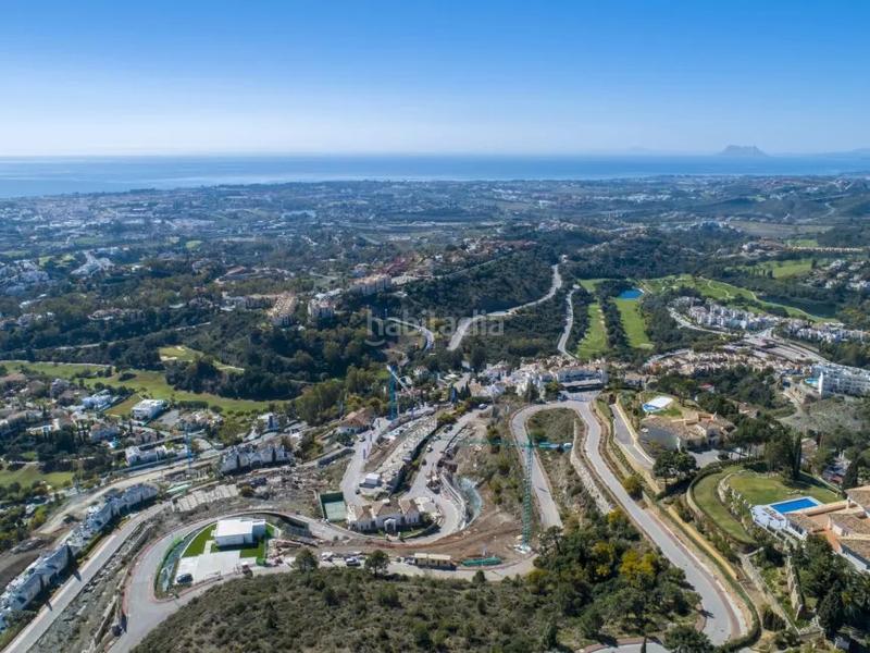 Foto e8c38d31-9472-4bea-93a1-55ffa4fa2bab. Casa pareada villa pareada en venta en benahavis en Benahavís