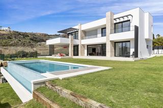 Casa en Benahavís pueblo. Exclusiva villa contemporánea de nueva construcción en la alquer