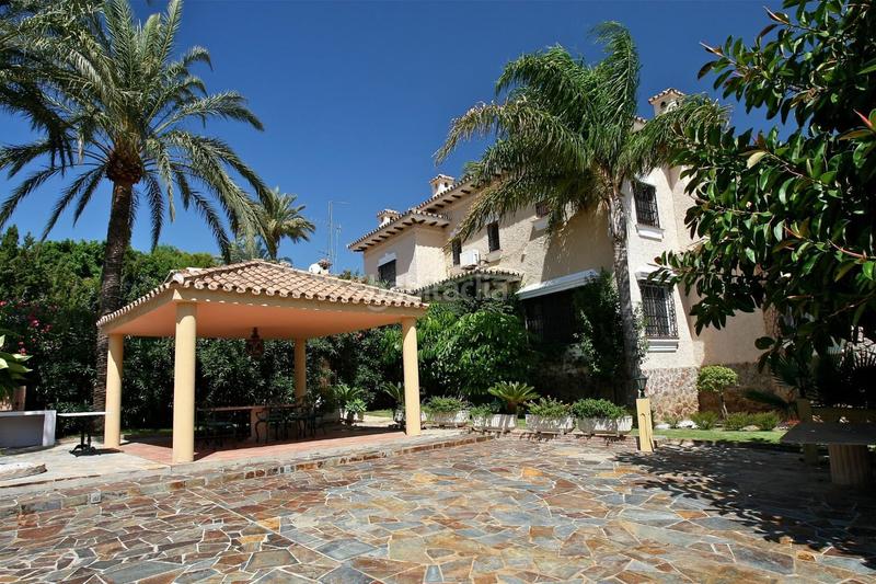 Foto fb934355-7736-4461-828a-e77b283c1a0e. Maison avec chauffage parking piscine dans Villacana - Costalita - Saladillo Estepona