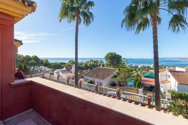 Foto d3a8766b-1fca-4091-b7b7-6bc9c26ce394. Casa villa con vistas al mar en Seghers, en Seghers Estepona