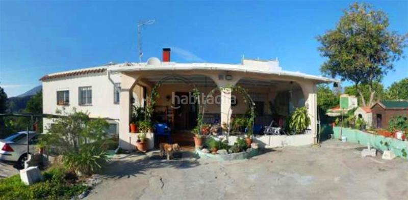 Foto 5a0330fd-fd77-4e90-829e-e2ee375c69db. Casa  rústica a buen precio con una gran parcela en Estepona