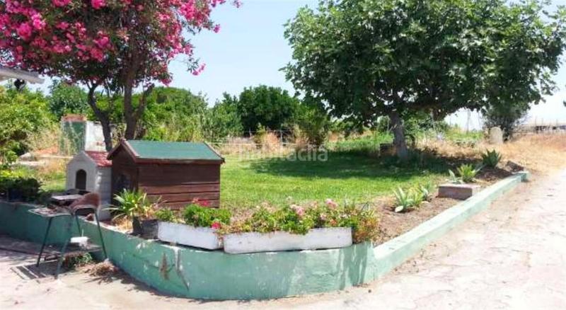 Foto 7953ac9c-9d63-4ea1-80d1-b2ca0754c968. Casa  rústica a buen precio con una gran parcela en Estepona
