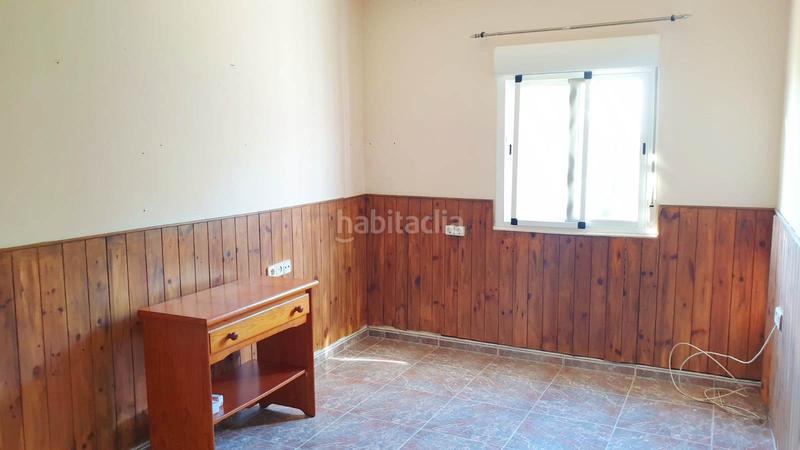 Foto b9cc80cd-2f94-4a99-9240-2f2c04548d1a. Casa  rústica a buen precio con una gran parcela en Estepona