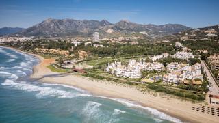 Appartement à Río Real. Exclusiva propiedad en primera línea de playa  los monteros, mar