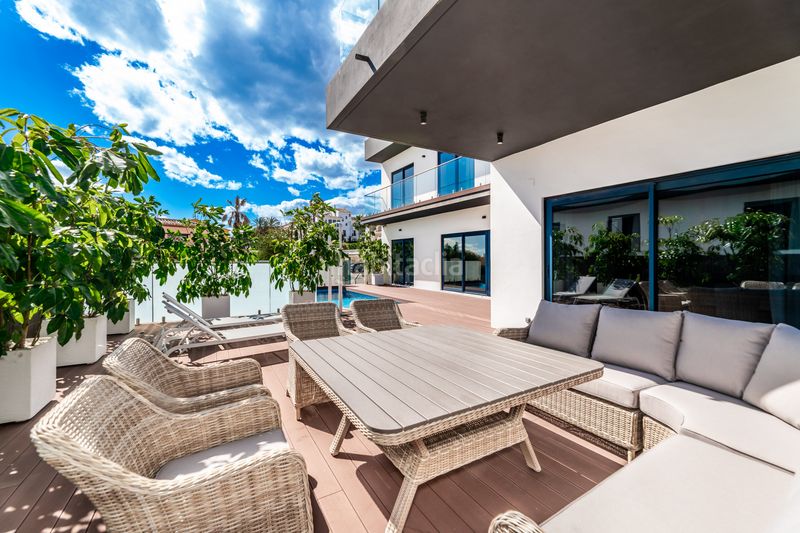 Foto 3af1ddb3-116c-492b-9d15-5fa7810ec270. Rent house with parking pool in Calahonda Mijas
