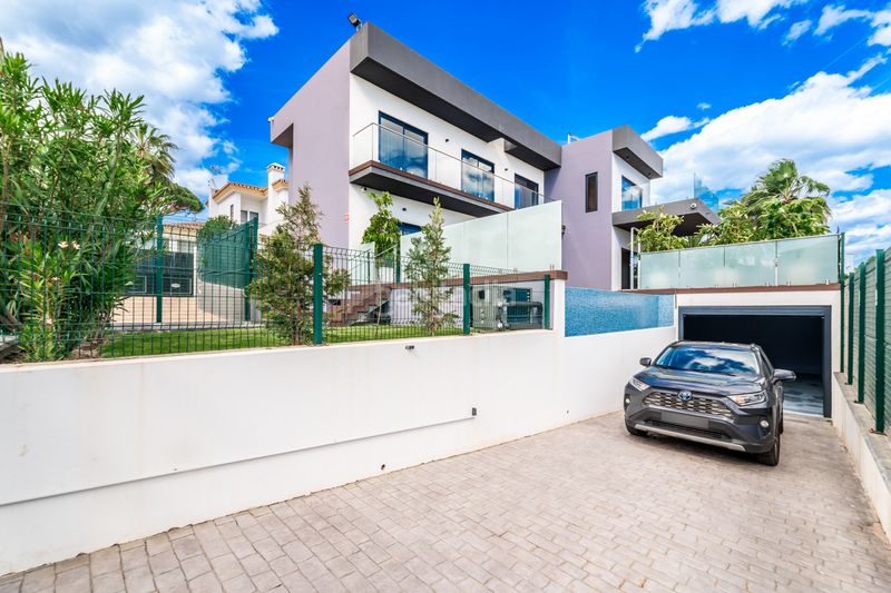 Foto 9a5a0060-bb11-4463-890c-06335ed9f18a. Rent house with parking pool in Calahonda Mijas