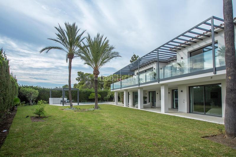 Foto 9a81063d-420c-4d0a-9ff3-1f71883bb61e. Casa lujosa villa de cinco dormitorios con vistas panorámicas al mar en rocío de nageles, milla de oro en Marbella