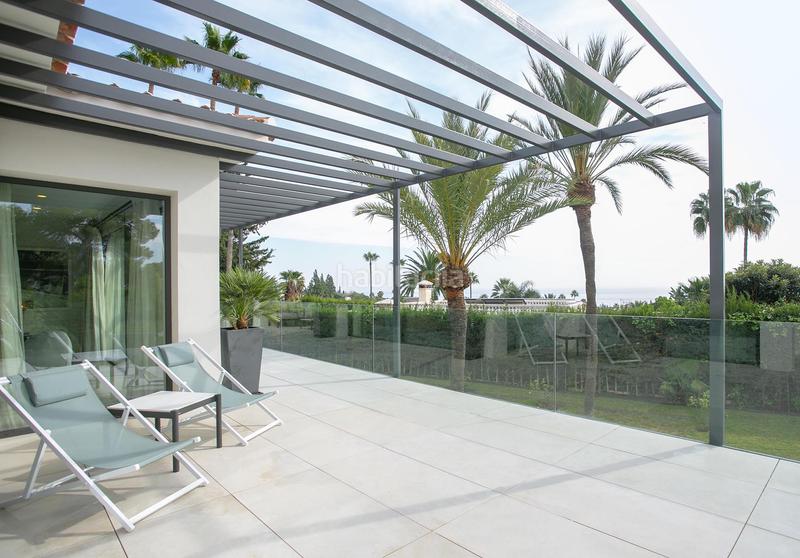 Foto d8c628ec-e4c5-40b0-9671-378e282cd729. Casa lujosa villa de cinco dormitorios con vistas panorámicas al mar en rocío de nageles, milla de oro en Marbella