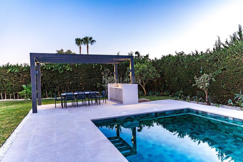 Foto ea59ed06-e3d2-4c8f-a301-bf5cdb02c88d. Casa lujosa villa de cinco dormitorios con vistas panorámicas al mar en rocío de nageles, milla de oro en Marbella