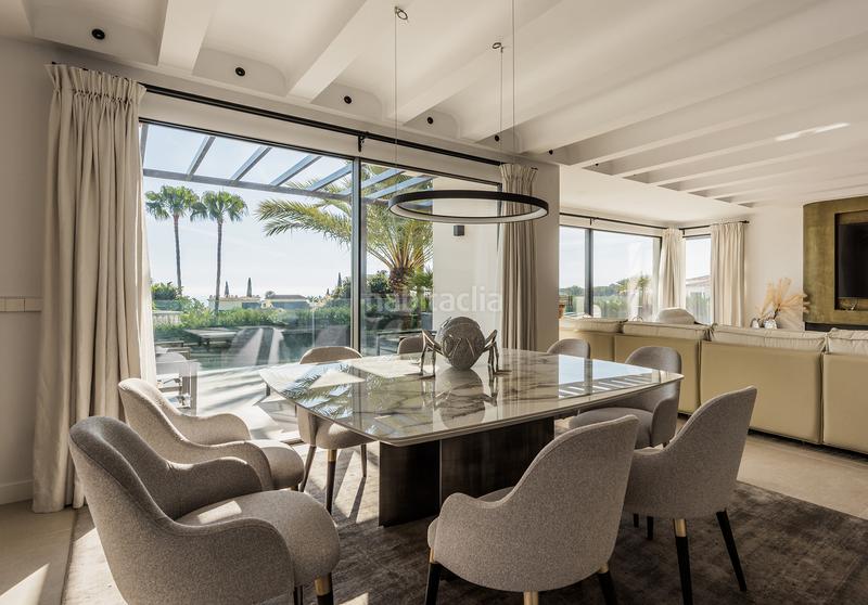 Foto f5d04194-9205-410b-8143-36eed632d6aa. Casa lujosa villa de cinco dormitorios con vistas panorámicas al mar en rocío de nageles, milla de oro en Marbella