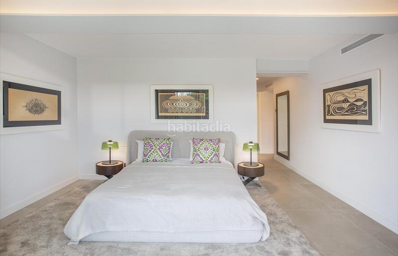 Foto fe281cf8-0b0b-4945-abd6-3afbcbcb22b7. Casa lujosa villa de cinco dormitorios con vistas panorámicas al mar en rocío de nageles, milla de oro en Marbella