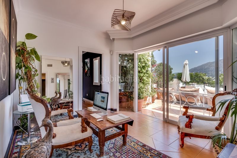 Foto 8572f11e-a53a-4ed1-9ced-564e657d3ac4. Àtic amb aparcament piscina a Nueva Andalucía centro Marbella