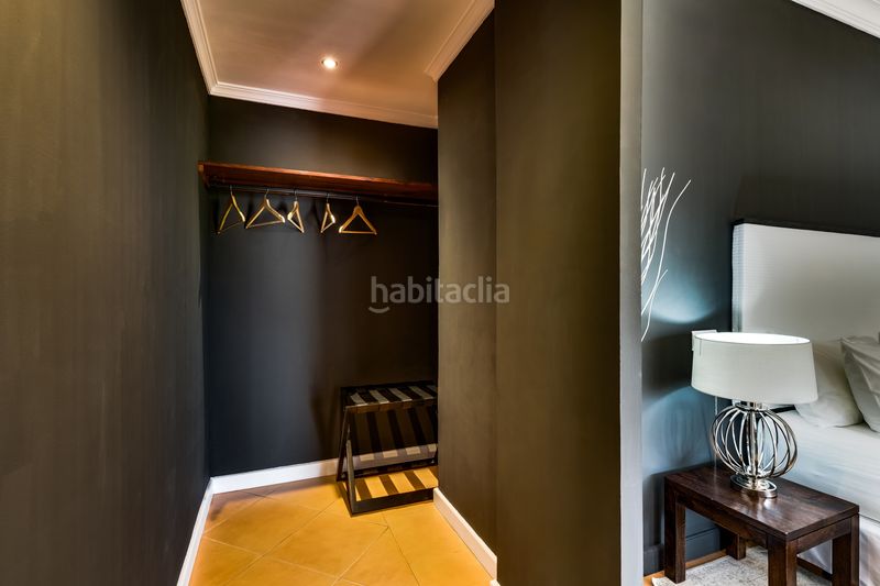 Foto 91b8bc55-3926-479e-851b-a78954b4fc1d. Àtic amb aparcament piscina a Nueva Andalucía centro Marbella